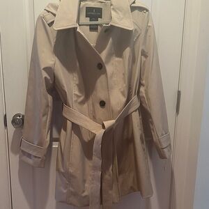 London Fog Women's tan Belted Trench Coat XL NWT